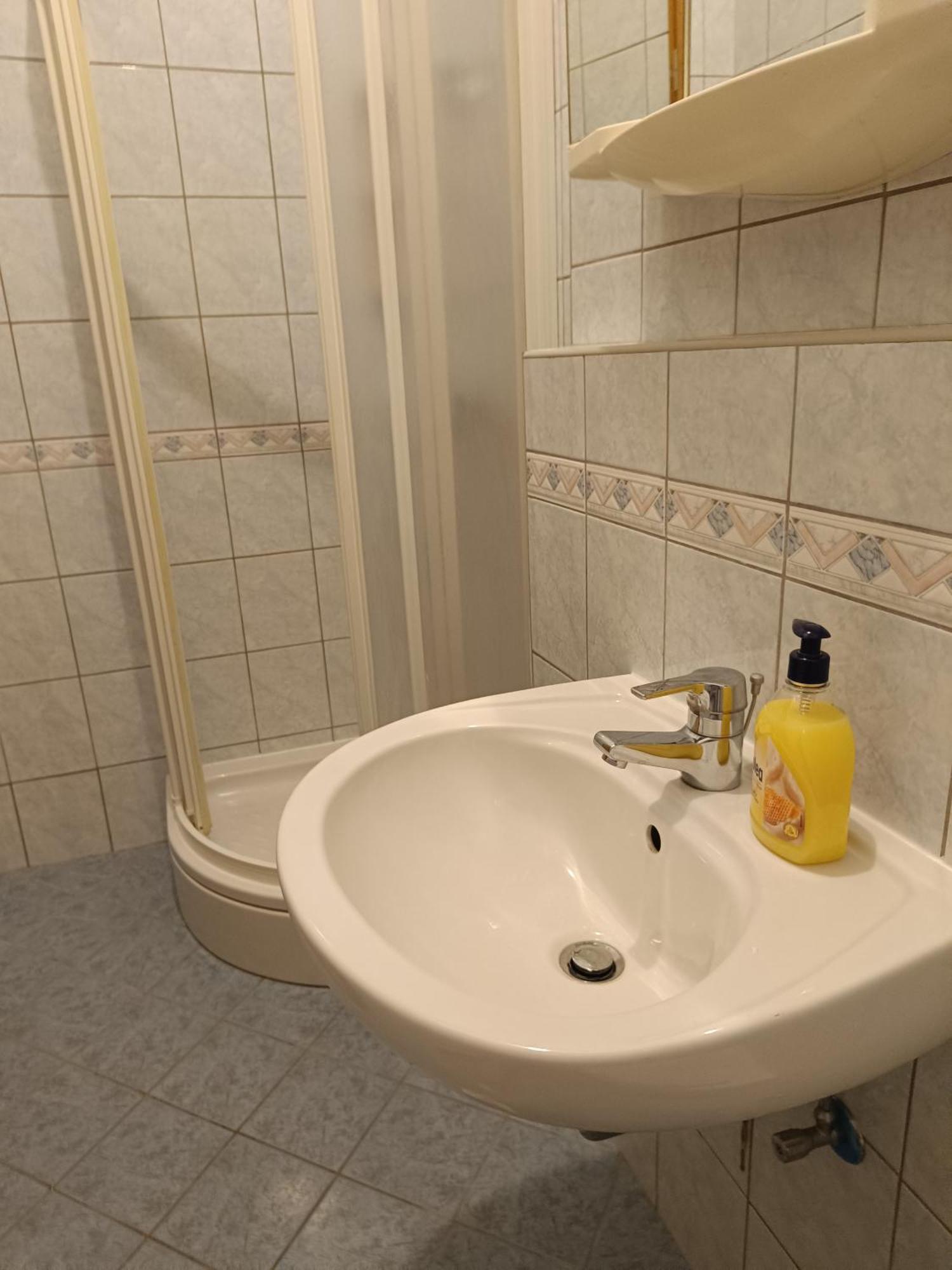 Apartmani "Radi" Baška Voda Esterno foto