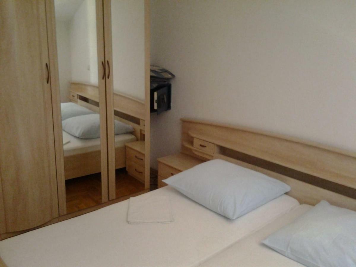 Apartmani "Radi" Baška Voda Esterno foto