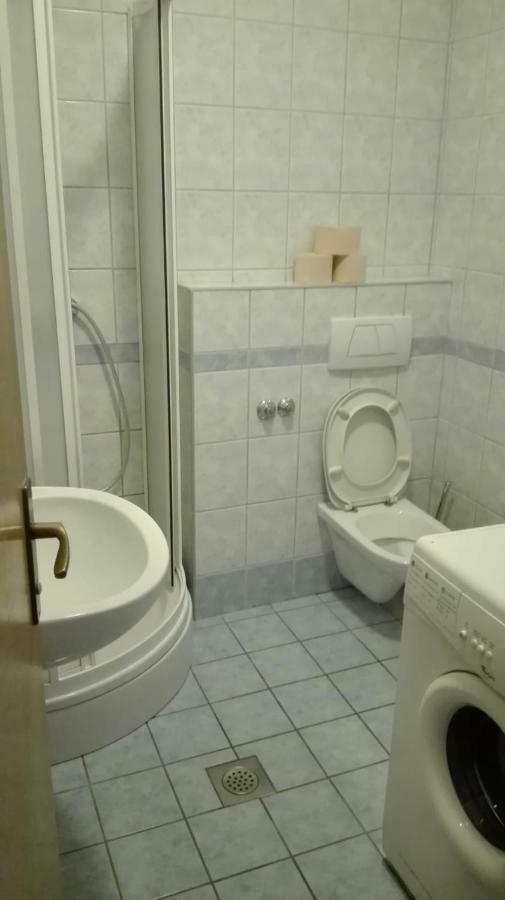 Apartmani "Radi" Baška Voda Esterno foto