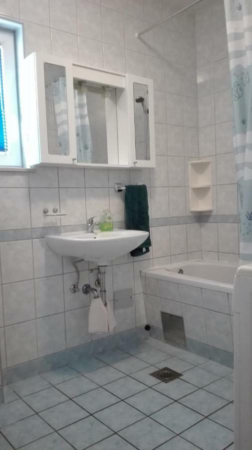 Apartmani "Radi" Baška Voda Esterno foto